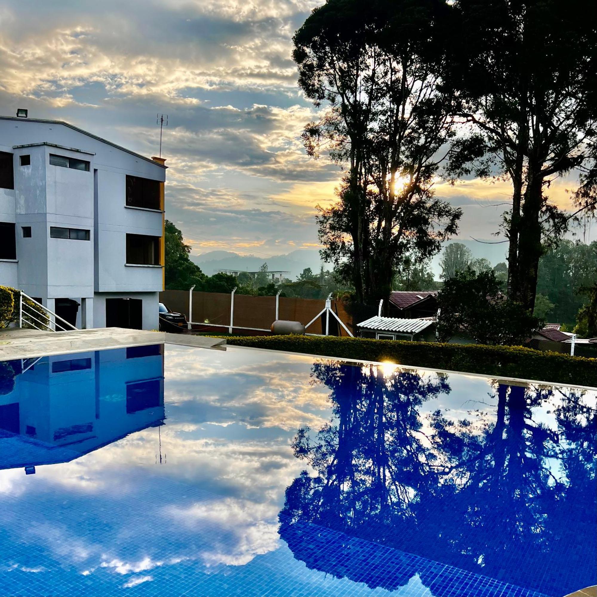 Hotel Casa Confort Santa Rosa de Cabal Kültér fotó