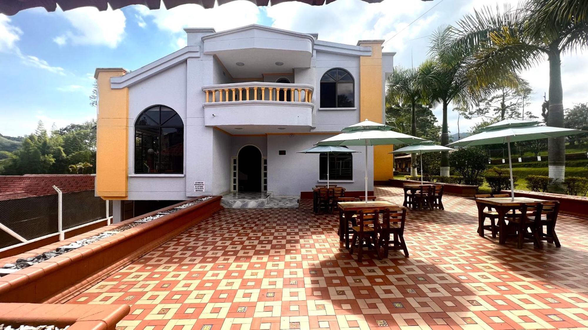 Hotel Casa Confort Santa Rosa de Cabal Kültér fotó