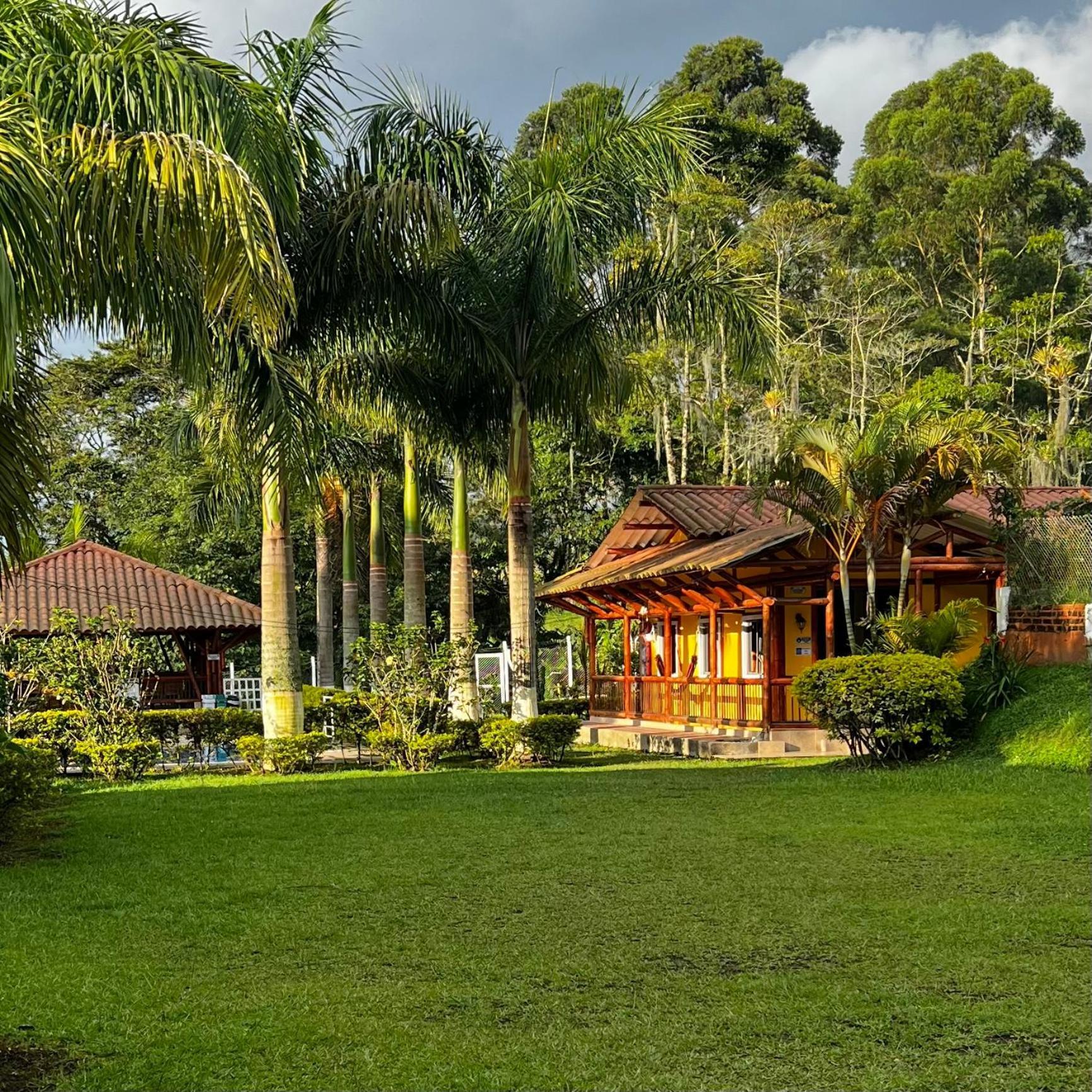 Hotel Casa Confort Santa Rosa de Cabal Kültér fotó