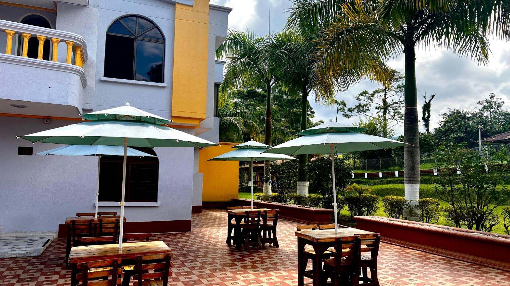 Hotel Casa Confort Santa Rosa de Cabal Kültér fotó