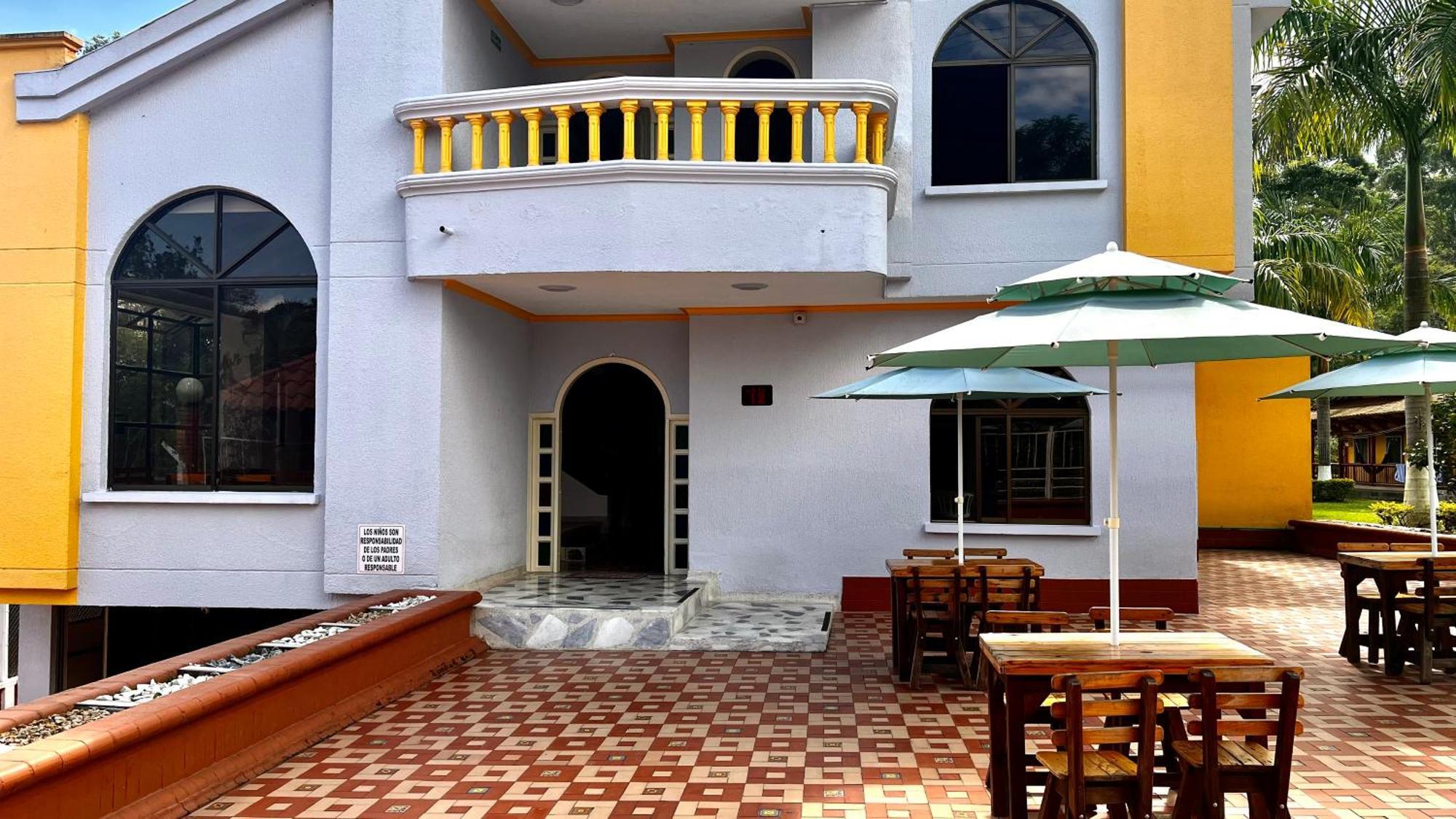 Hotel Casa Confort Santa Rosa de Cabal Kültér fotó